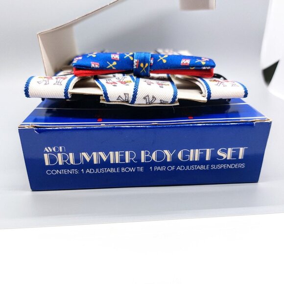 Vintage Drummer Boy Gift Set Bow Tie & Suspenders Christmas NIB 1985 Avon Rare - Picture 2 of 6